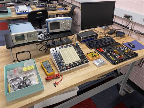 electronics lab bench|Electronics Engineering Bench .